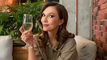 Cum își recuperează Adela Popescu silueta de după naștere? Avem imaginile: “Mănânc și îmi pare rău“