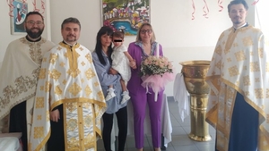 Povestea emoționantă a Anei, o fetiță care a fost botezată în închisoarea în care se afla mama ei