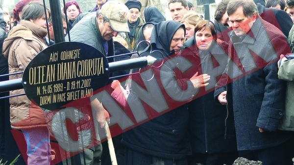 Liceanca sinucigasa inmormantata la Cluj