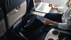 Internet gratuit în avioane. Compania care va oferi în curând această facilitate