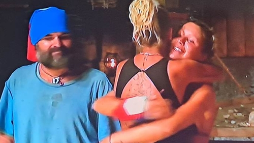 Surpriză! Ce i-a spus Alexandra Porkolab "amicei" Carmen Grebenișan, la ureche, imediat după ce a fost eliminată de la Survivor: "Cu siguranță o să ne.."