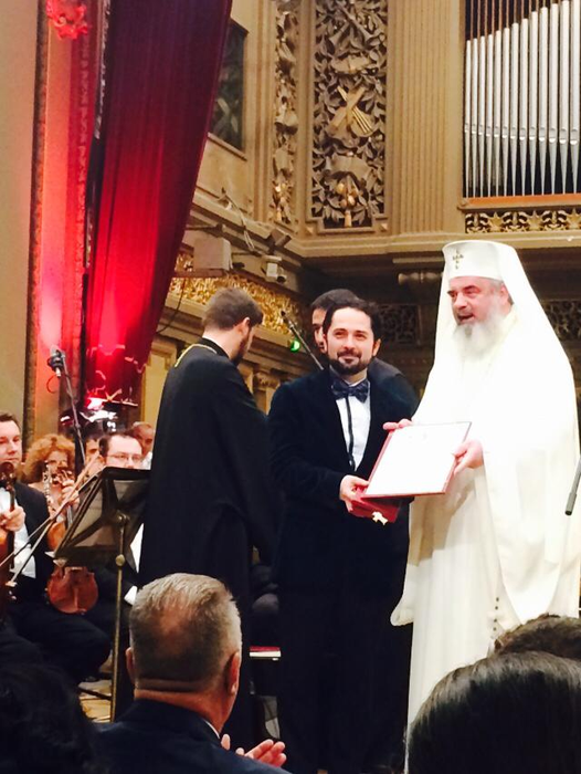 Daniel Jinga, pe aceeași scenă cu Patriarhul Daniel (Foto: Facebook)