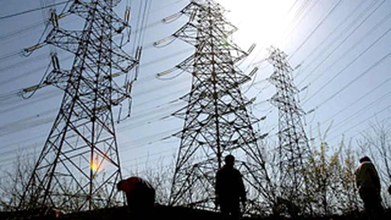 Aproape 40 de localitati din Prahova si Dambovita, fara energie electrica din cauza vantului
