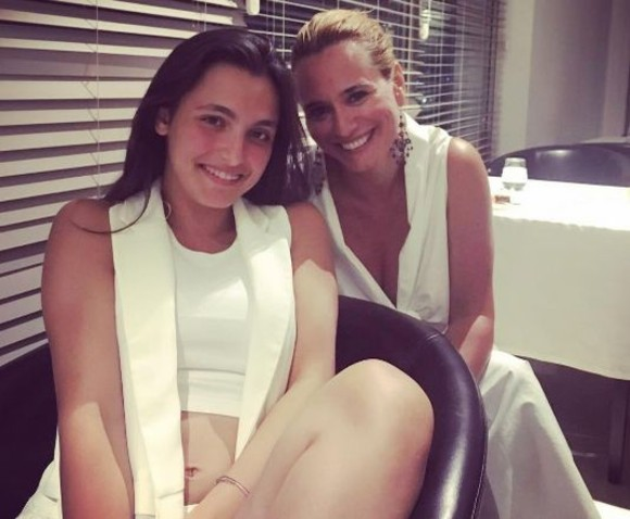 Andreea Esca, la momentul adevărului. Cum a fost pentru ea experiența nașterii fiicei sale, Alexia. “Ginecologul mă implorase să…”
