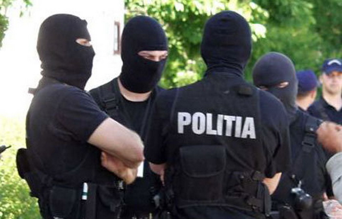 Ataș a fost arestat și apoi condamnat la 23 de ani și jumătate de închisoare