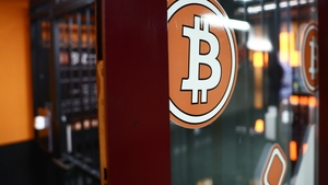 Cât valorează Bitcoin în prezent. Criptomoneda a atins un maxim istoric după alegerea lui Donald Trump