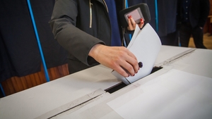 OFICIAL! BEC a început renumărarea voturilor din turul I al alegerilor prezidențiale. Anunțul a venit târziu, în noapte