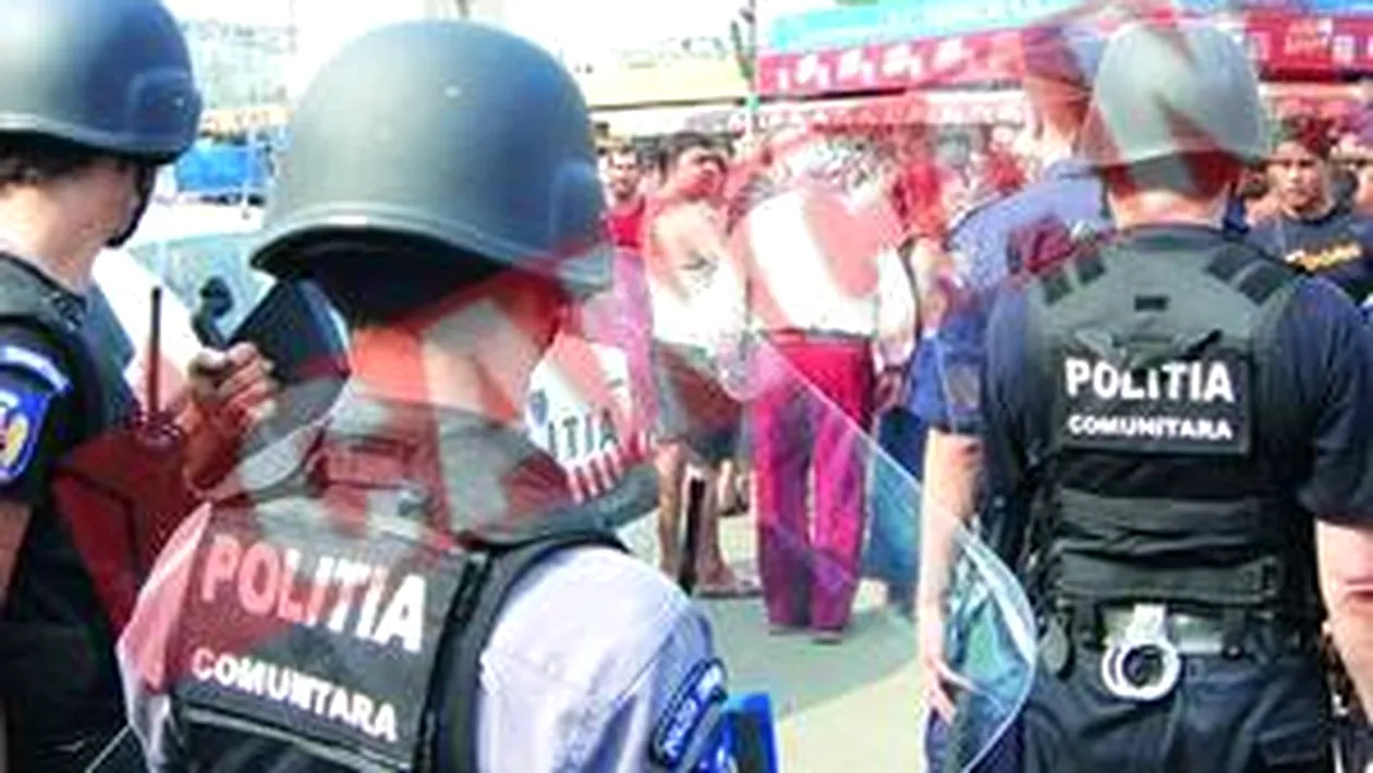 Politisti comunitari raniti de comerciantii din piata Obor