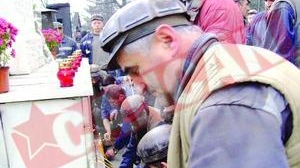 A doua zi de funeralii la Petrila