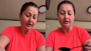 Gabriela Cristea, din nou în mijlocul unui scandal cu internauții, după ce s-a filmat cu oja sarită de pe unghii: ”Ești o îngălată care se crede divă”