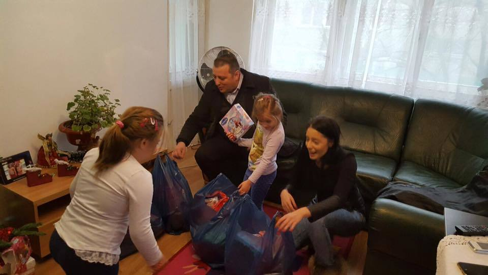 Gemenele măicuţei Nectaria, împreună cu naşii lor