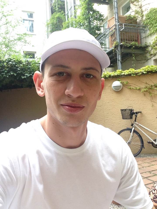 Cutremurător! Ce mesaje au postat pe Facebook tinerii găsiți împușcați într-un bar din Arad