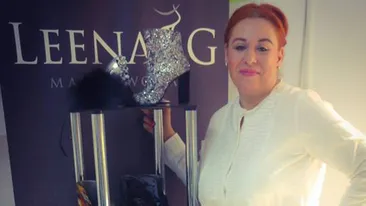 După ce a slăbit, OANA ROMAN s-a pozat la mare! Cum arată vedeta acum în costum de baie