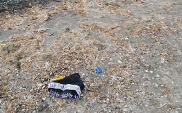 Dezastru pe litoralul românesc după cel mai aglomerat weekend! Turiștii au lăsat pe plajă o mare de gunoaie, chiștoace și chiar lenjeria intimă