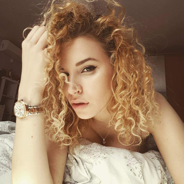 Ada-Maria Ileana, profesoară de limba engleză din București, va reprezenta România în competiția Miss Turism World 2018 în China