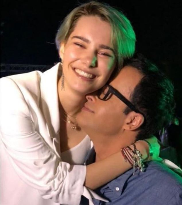 Mihai Gâdea, surpriză în public pentru soția lui după ce i-a făcut o petrecere frumoasă fiicei sale, Maisha Karina, cu ocazia majoratului