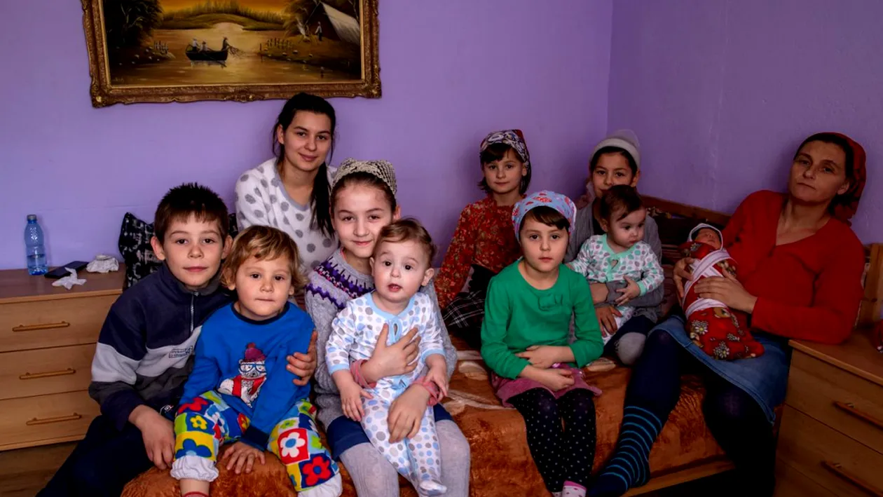 Georgiana Văcaru a făcut 20 de copii în 24 de ani. Cum reușește să le țină minte numele tuturor
