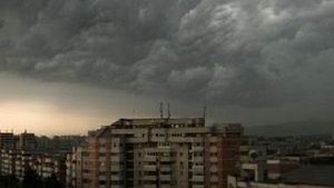 METEO. Cat de cald va fi astazi in tara! Vezi unde se vor semnala averse de ploaie!