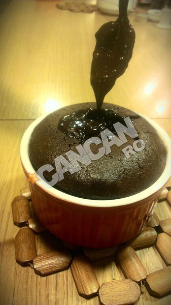 Cozonacul uscat se poate transforma ușor într-un desert delicios