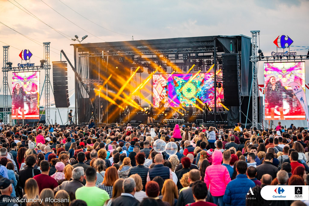 Andra Măruță, scene uluitoare în timpul concertului din Focșani! Ce i-au făcut cei din primul rând