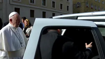 Papa Francisc nu a avut mașină blindată! De ce a refuzat asta Suveranul Pontif