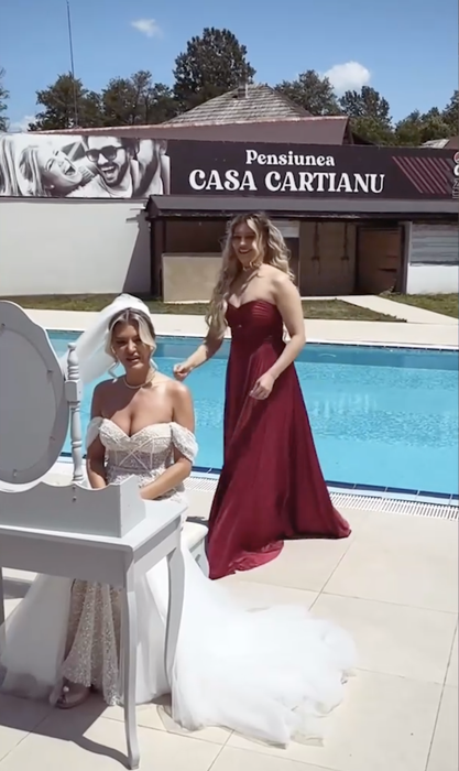 Lora și Ionuț Ghenu, nași de cununie! Primele imagini de la nunta Andreei Ghenu, cumnata artistei