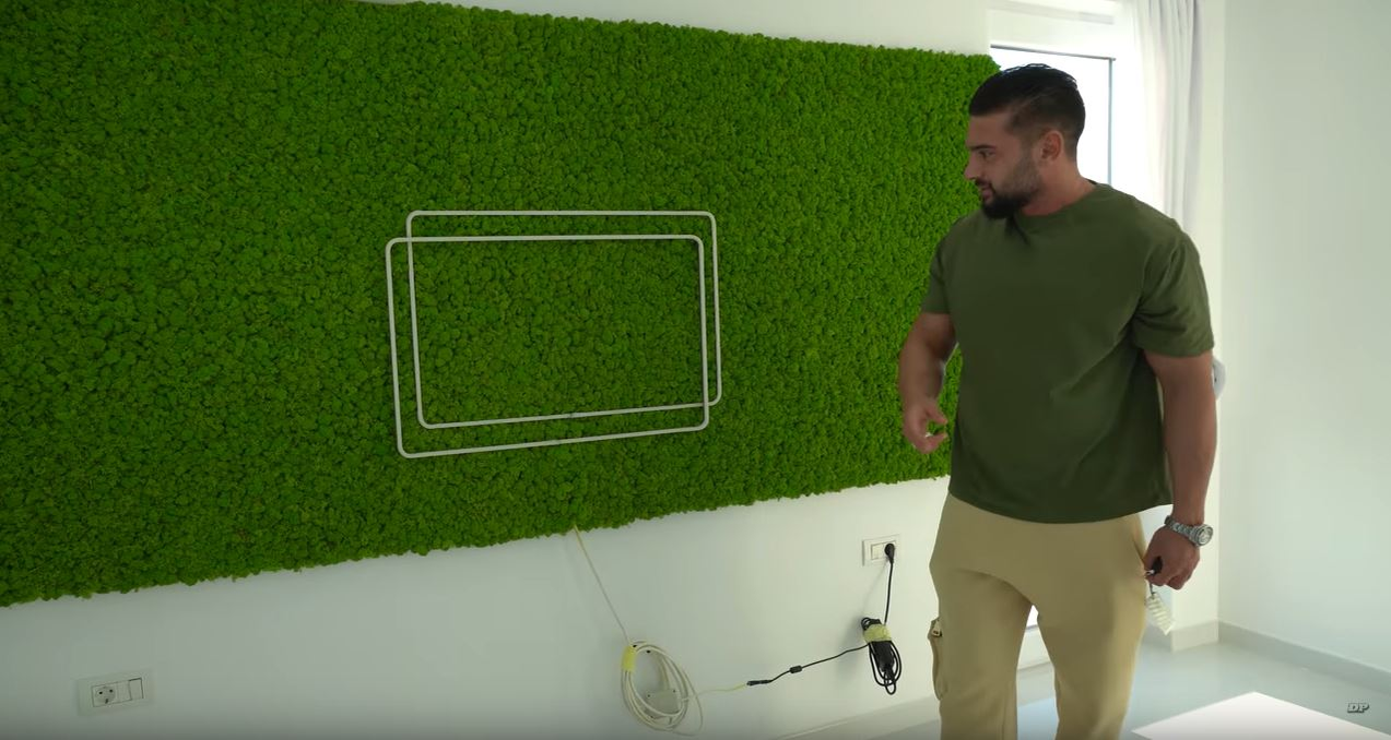 Incredibil! Ce a putut să pună Dorian Popa pe peretele biroului din casa de 300.000 de euro | FOTO