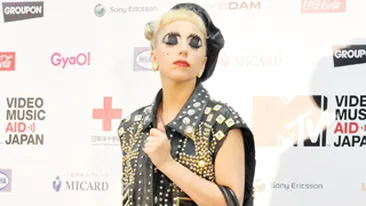 GaGa ia medicamente ca sa nu cheleasca