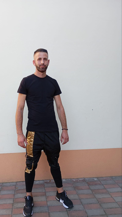 David, un tânăr de 25 de ani, s-a aruncat în gol de la etajul unui bloc. Mesajul cutremurător postat înainte să recurgă la gestul extrem