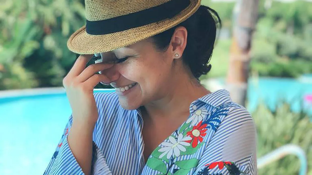 Adevărul despre imaginea cu Andra în care i se văd zonele intime