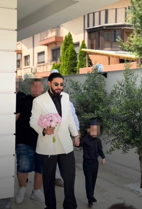 Primele imagini de la nunta lui Dani Stoian. Ce rochie de mireasă a ales nora lui Florin Salam