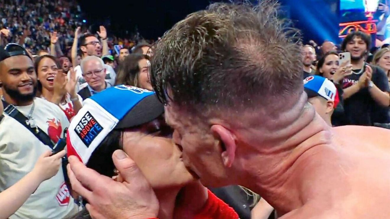 John Cena, ”agățat” de soția de origine iraniană. Cum l-a scos Shay în oraș, când el nu îndrăznea să o facă