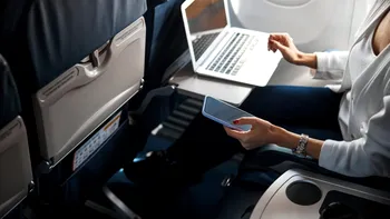 Internet gratuit în avioane. Compania care va oferi în curând această facilitate