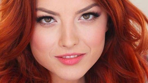 Cu tinuta asta a facut ravagii! Elena Gheorghe a primit mii de like-uri pentru felul in care s-a imbracat! "Esti prea buna"