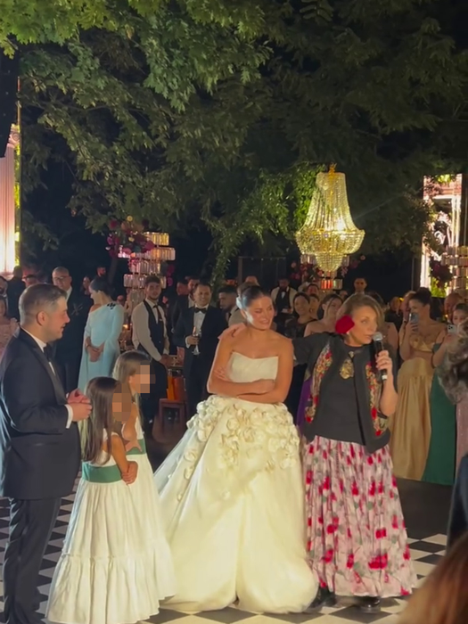 Carmen Tănase la nunta fiicei lui Vasile Didilă. sursă - social media