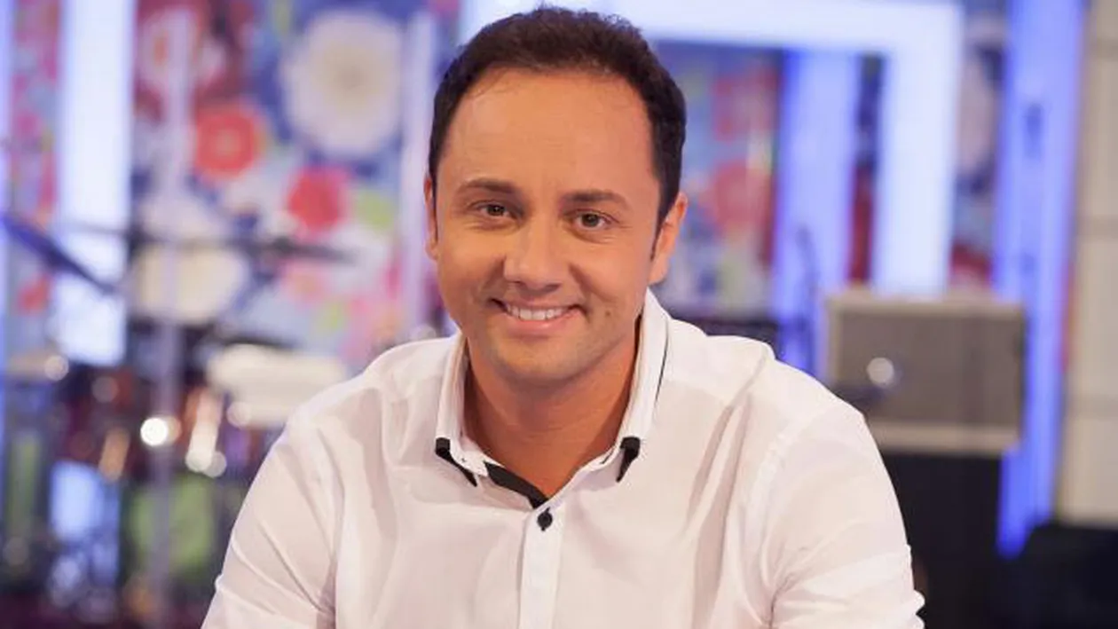 Măruţă s-a făcut băiat de cartier! Vezi cu cine s-a anturat moderatorul pentru o partidă de poker!