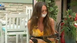 Scene șocante la Puterea Dragostei de la Kanal D! Mariana a fost legată: "Sunteți bolnave psihic!"
