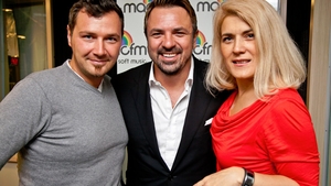 Horia Brenciu: "Fiica mea trebuie sa aiba putin din vocea lui tata si din frumusetea mamei. Da foarte mult din picioare"