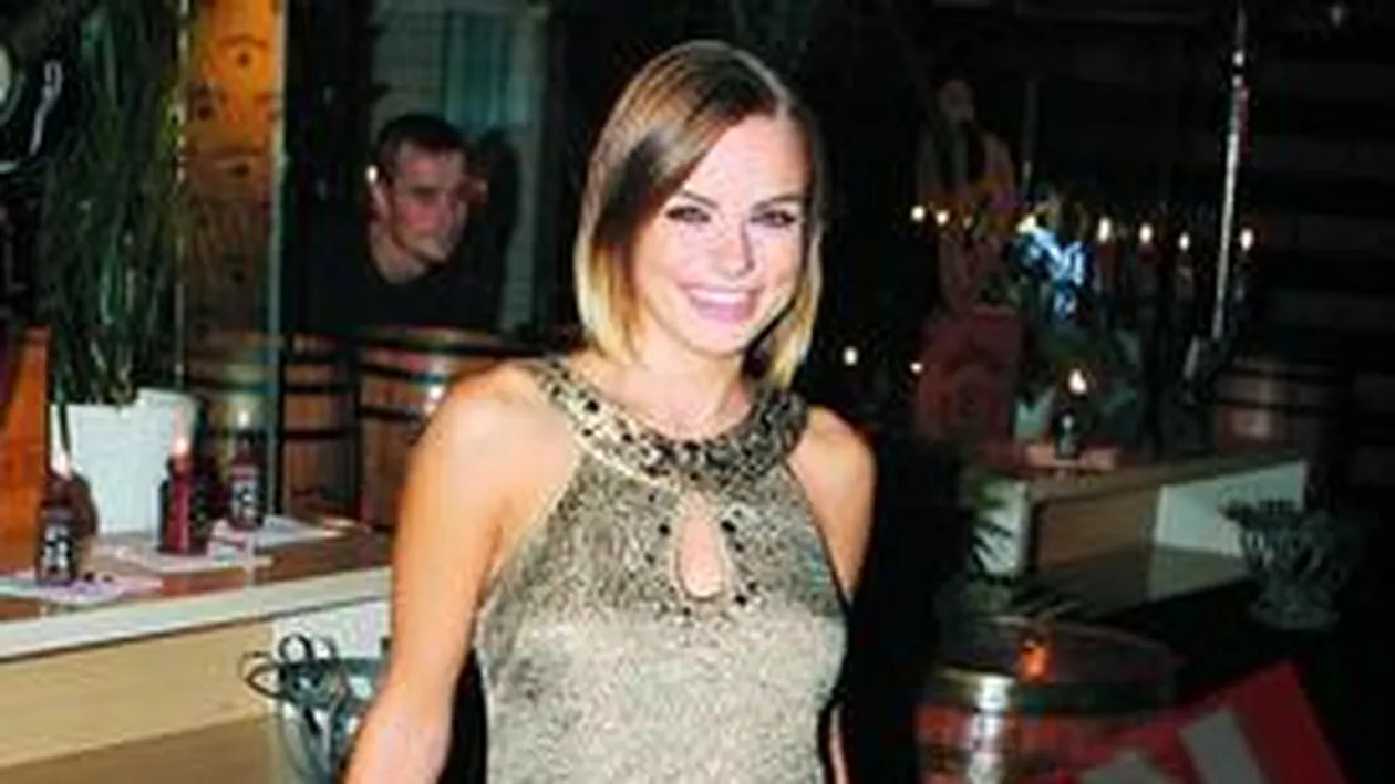 Jojo s-a maritat cu un bancher