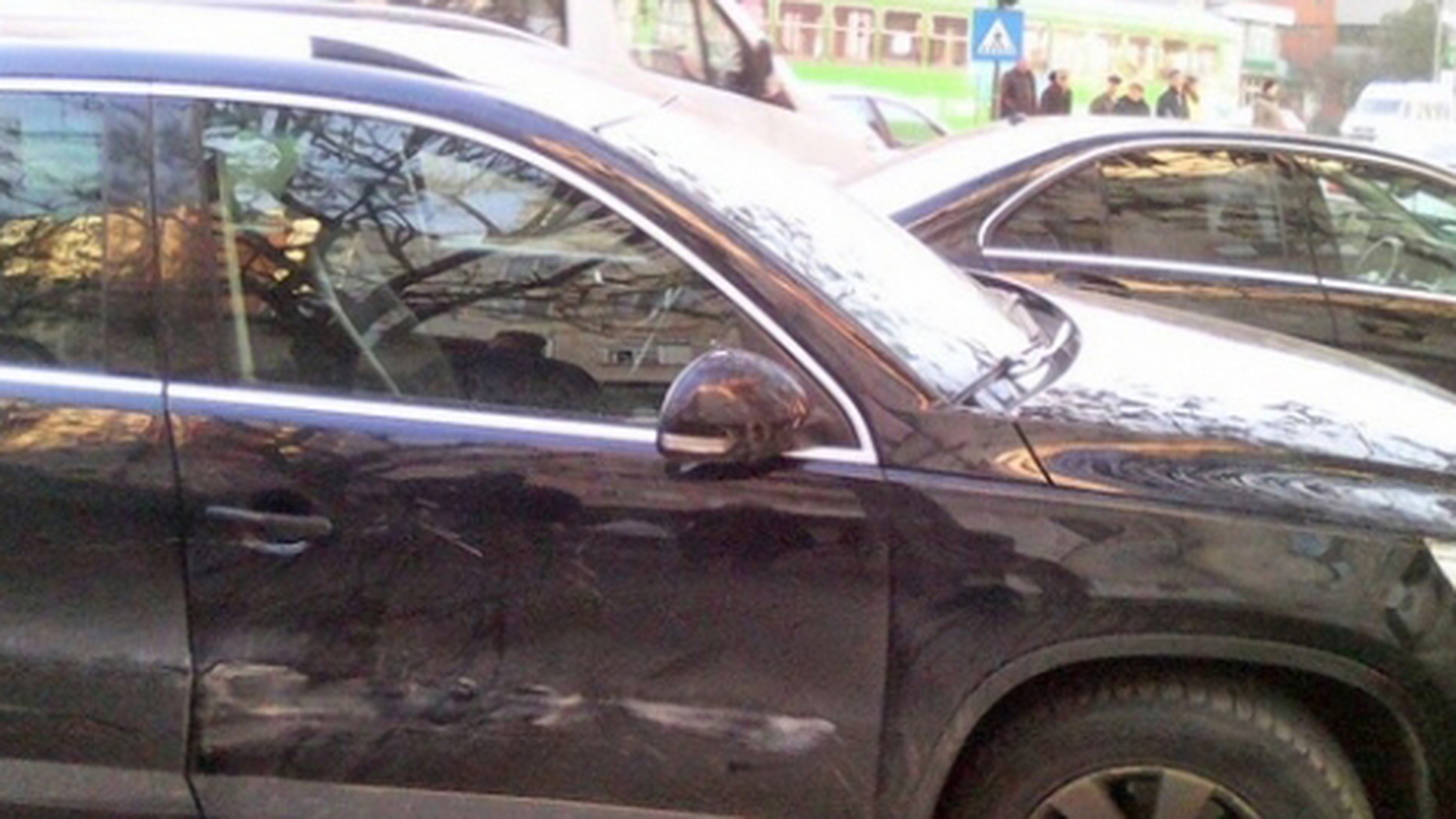 A intrat intr-un taxi! Finul lui Traian Basescu, implicat intr-un accident rutier