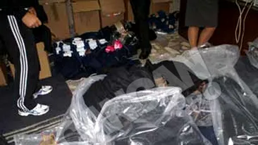 Detinutii, platiti in palete de ping-pong si mingi de fotbal