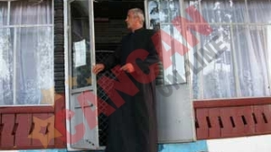 Isi promoveaza biserica pe internet