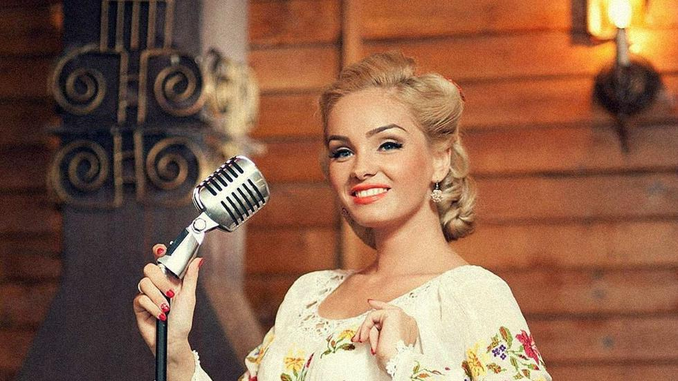 Bat clopote de nuntă în showbiz! Maria Constantin are un nou iubit și se gândește la măritiș: ”Îmi doresc o căsătorie până la adânci bătrâneți”