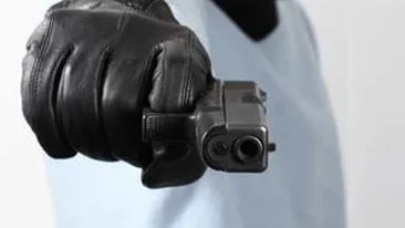 Patru persoane, împuşcate în Bucureşti! Unul dintre agresori a fost prins!