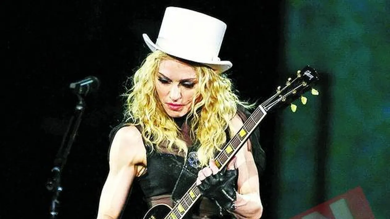 Madonna a facut buf