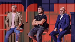 Sorin Bontea i-a luat în vizor pe Dumitrescu şi Scărlătescu. Ce se întâmplă în culise între cei trei chefi de la ProTV: „Niciodată n-am reușit și nu putem să…”