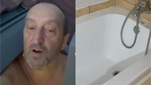 Ce a pățit un turist în camera de hotel din Brașov. Să cadă din picioare când a deschis ușa de la baie
