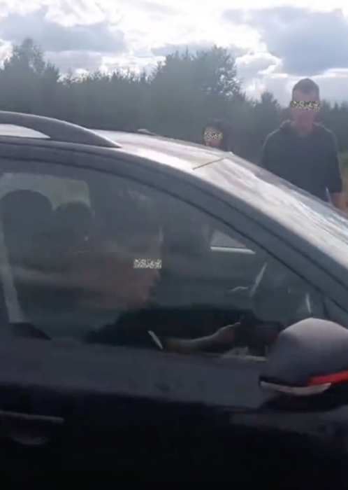 Acuzații la adresa mamei lui Iosif, băiețelul de 4 ani înecat în Trotuș. Localnicii spun că l-ar fi agresat pe micuț