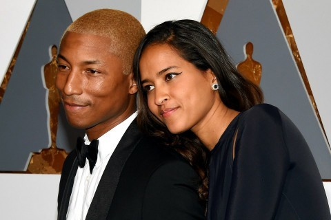 Celebrul cântăreţ american PHARELL WILLIAMS a devenit tătic de tripleţi!