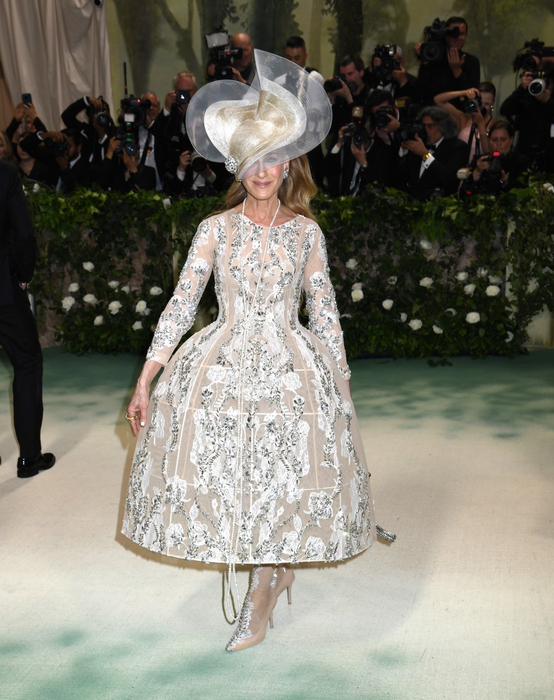 May 6, 2024, New York, New York, USA: Sarah Jessica Parker attends the 2024 Met Gala Celebrating Sleeping Beauties: Reawakening Fashion at Metropolitan Museum of Art in New York.,Image: 870993856, License: Rights-managed, Restrictions: , Model Release: no